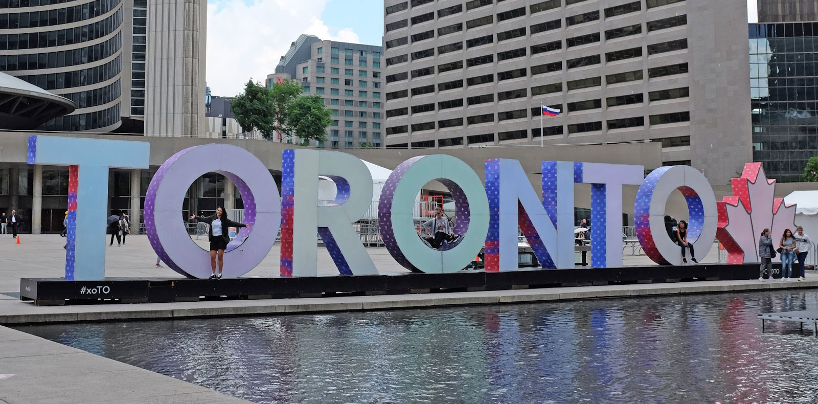 5 hours in Toronto, Canada - Kat Masterson