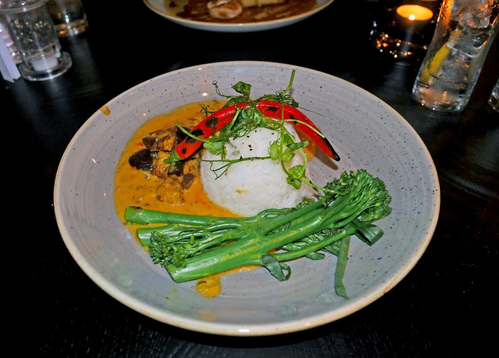 Coconut Curry main course at The Horseshoes in East Farleigh, Kent