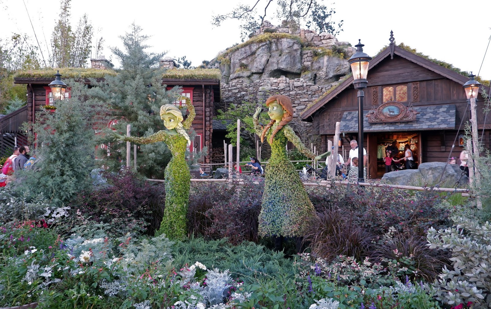 Elsa and Anna topiaries at the 2019 Epcot International Flower and Garden Festival