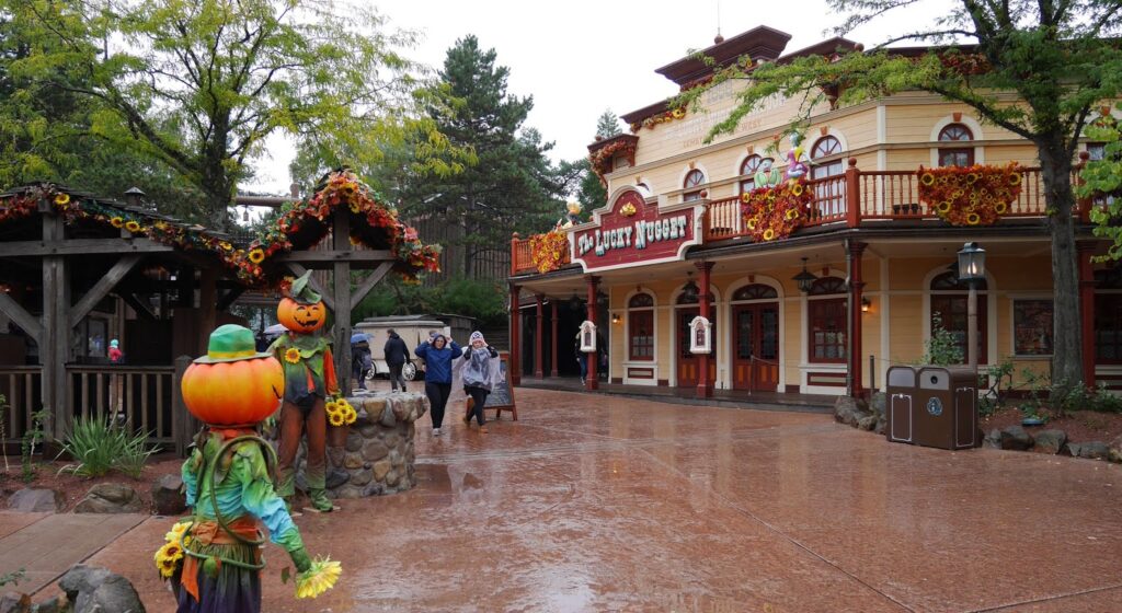 Frontierland during Halloween season, Disneyland Paris