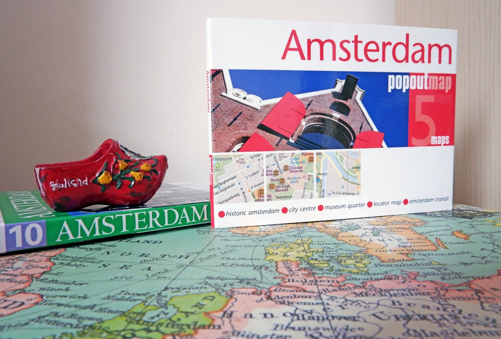 Amsterdam map and travel guide