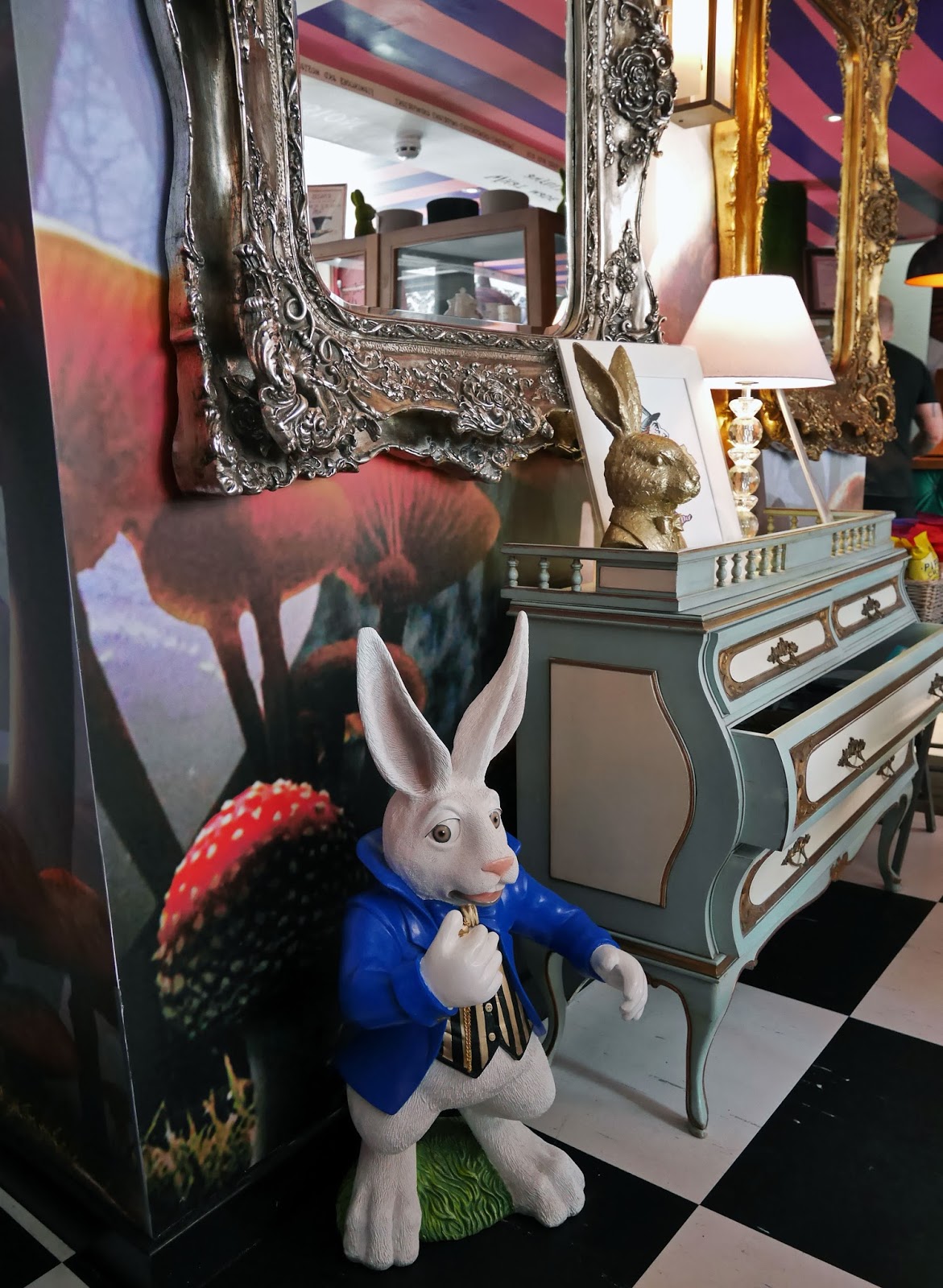 The White Rabbit at Alice and the Hatter, Canterbury