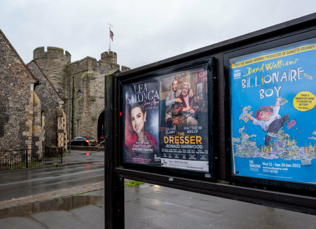 Poster for The Dresser at The Marlowe Theatre in Canterbury, Kent