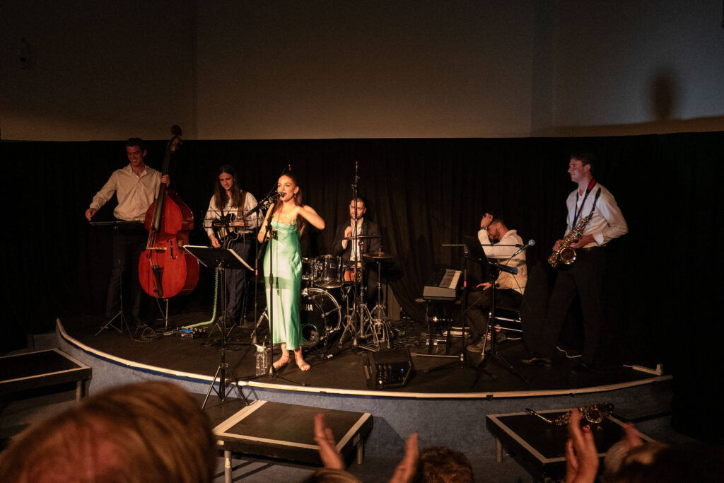 Divas of Jazz, From Fitzgerald to Jones band at theSpace @ Symposium Hall | Edinburgh Fringe